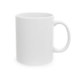 Vic City Neon Night Keramiktasse – Cyberpunk-Kaffeetasse mit regennasser Straße (11 oz & 15 oz)